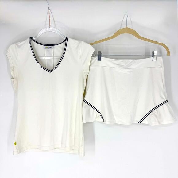 L’Oeuf Poché Baseline Tennis Top and Skort Matching Set White with Navy Trim Sm - Picture 1 of 15